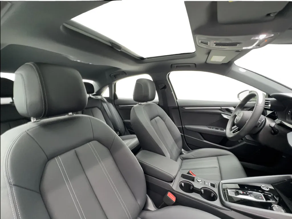 Audi A3 photo 33