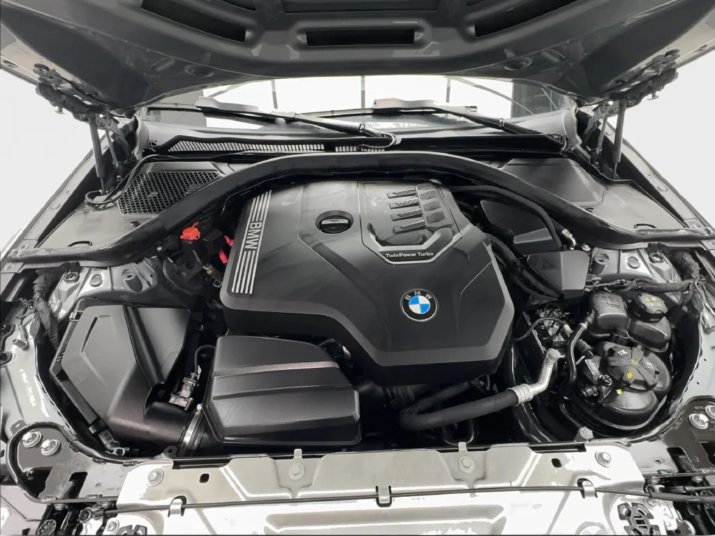 BMW 3 Series photo 20