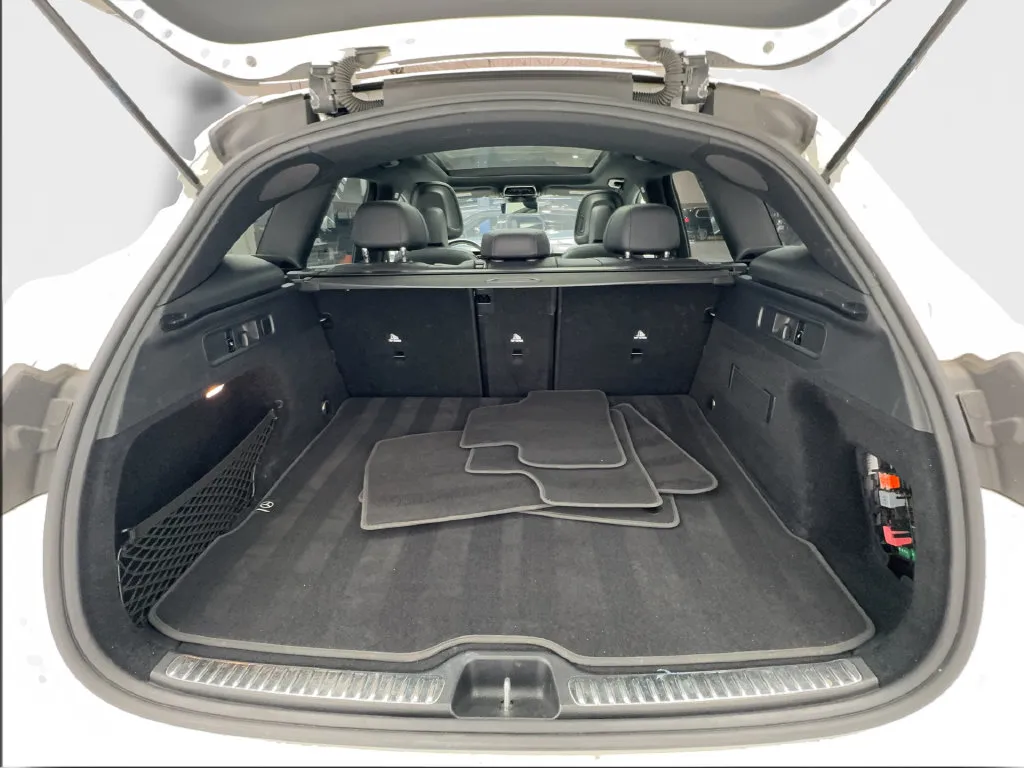 Mercedes-Benz GLC photo 19