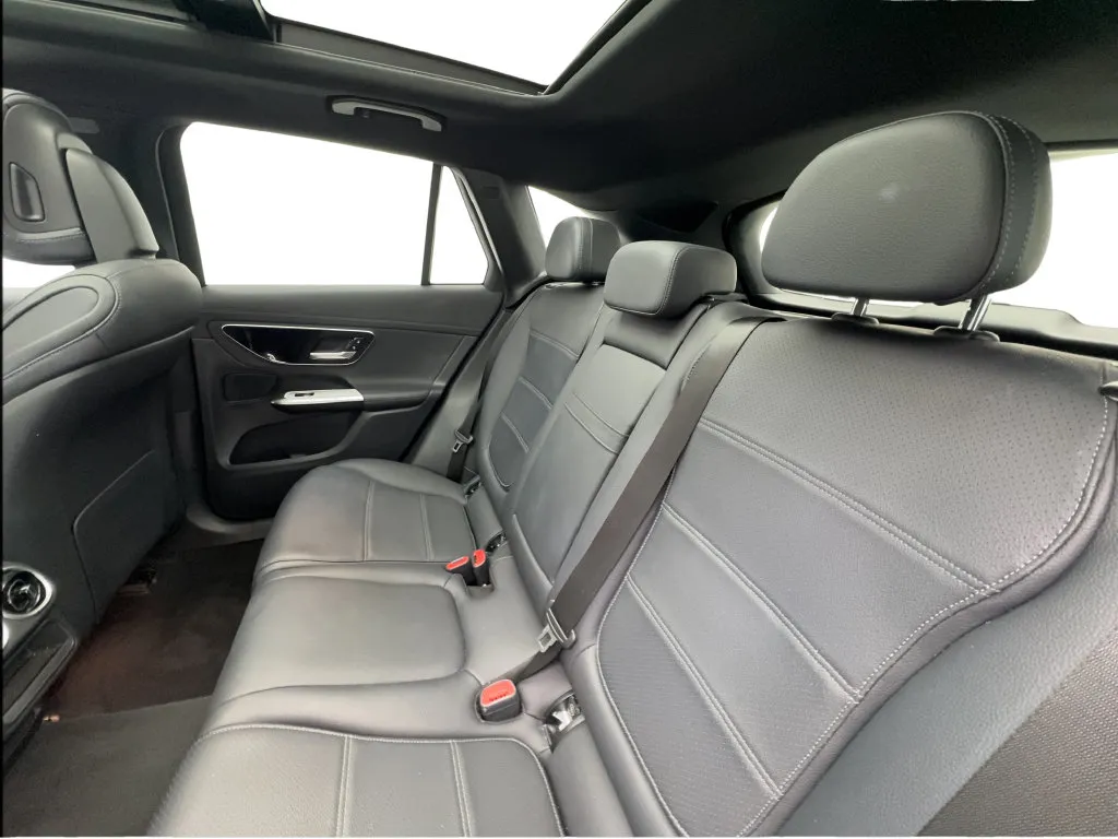 Mercedes-Benz GLC photo 26