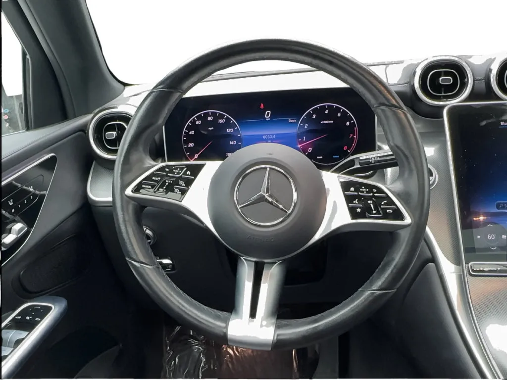 Mercedes-Benz GLC photo 37
