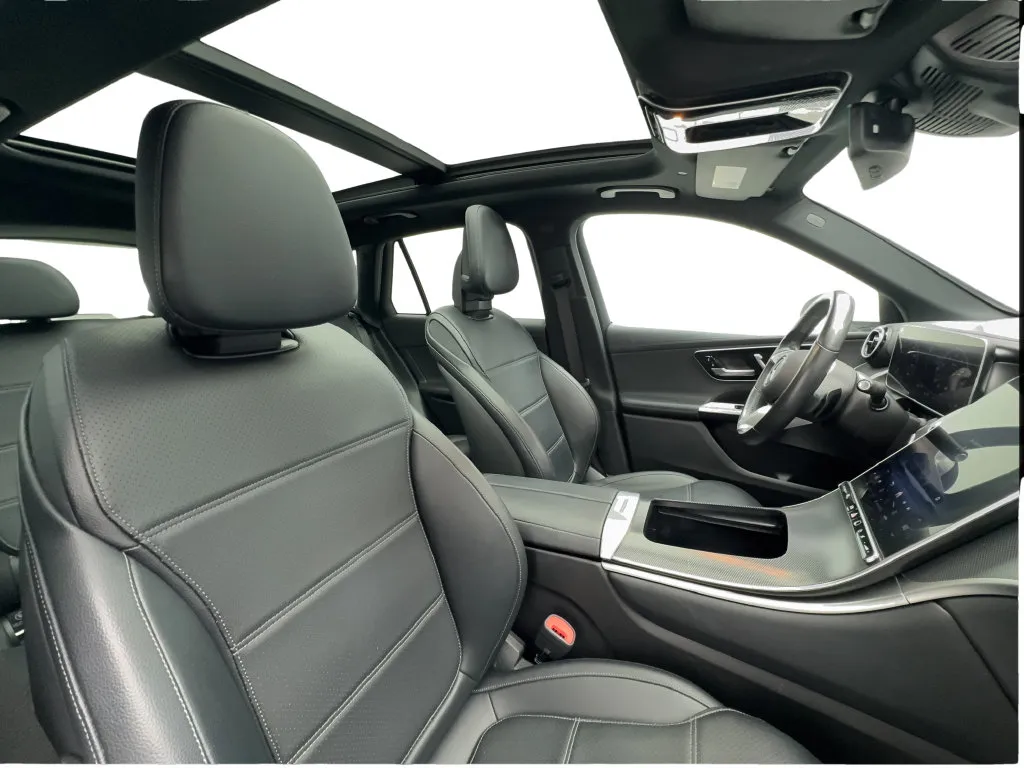 Mercedes-Benz GLC photo 32
