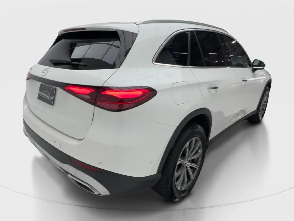 Mercedes-Benz GLC photo 8