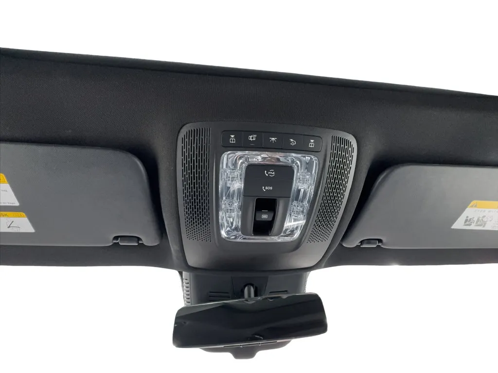 Mercedes-Benz GLB photo 44