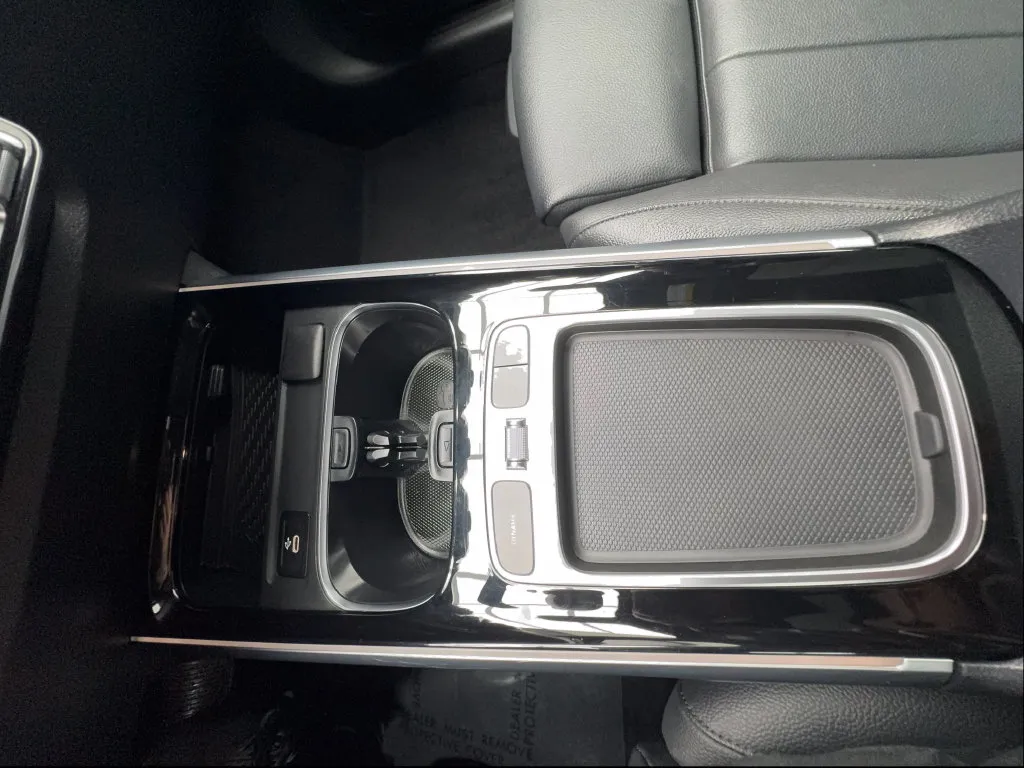 Mercedes-Benz GLB photo 46