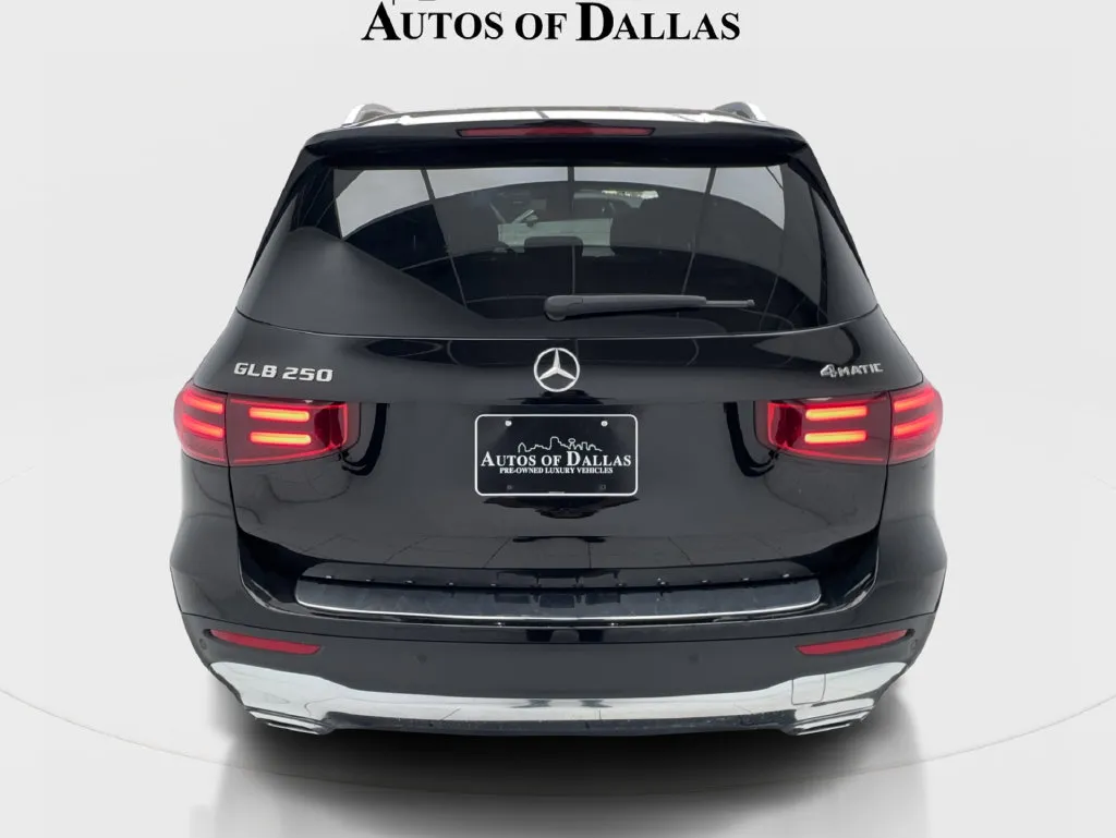 Mercedes-Benz GLB photo 10