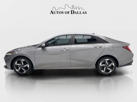 More photos of 2022 Hyundai Elantra SEL at Autos of Dallas - Plano, TX