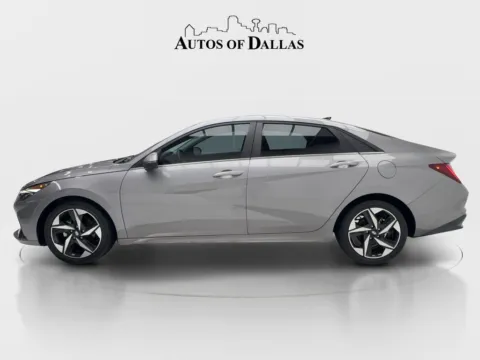 More photos of 2022 Hyundai Elantra SEL at Autos of Dallas - Plano, TX