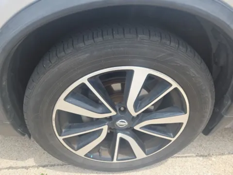 Another view of 2018 Nissan Rogue SL for sale in Plano, TX at Autos of Dallas - Plano