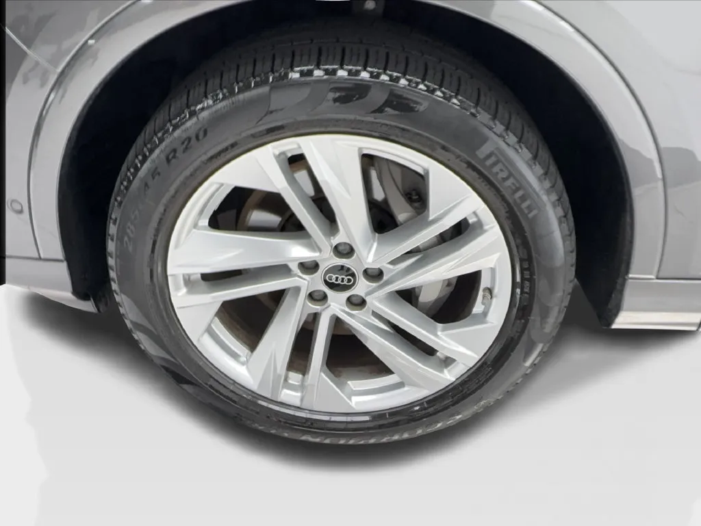 Audi Q7 photo 15