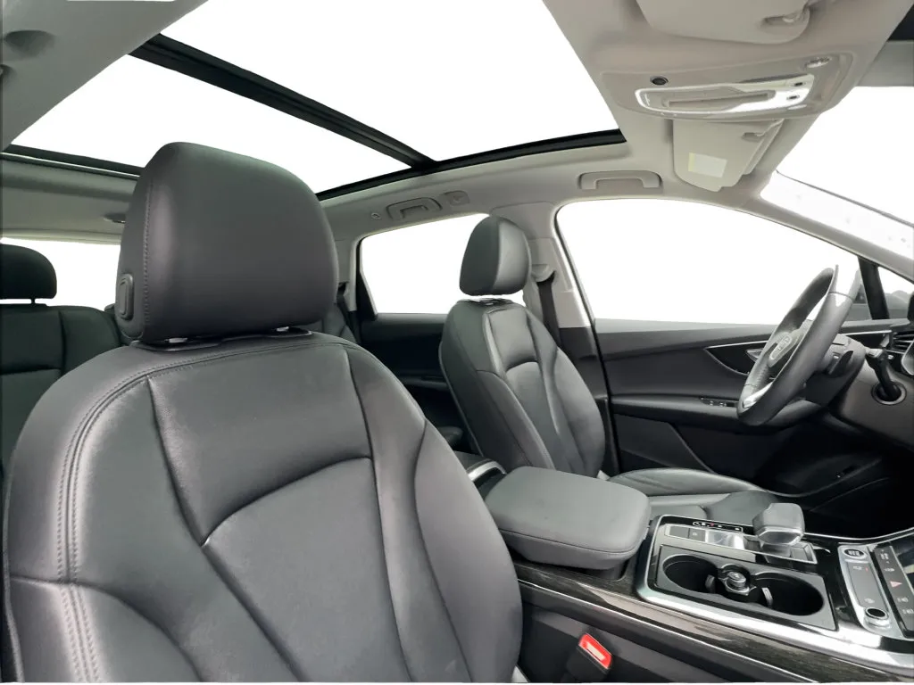 Audi Q7 photo 33