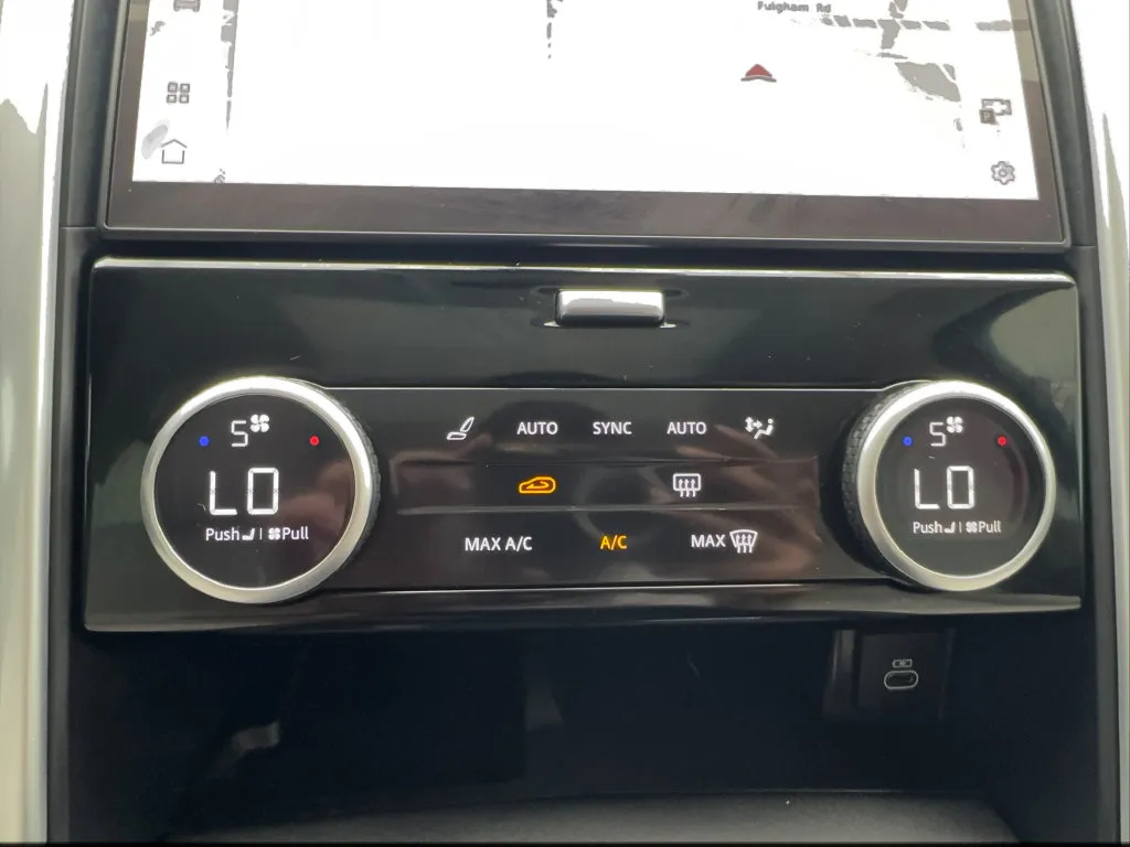 Land Rover Discovery photo 29