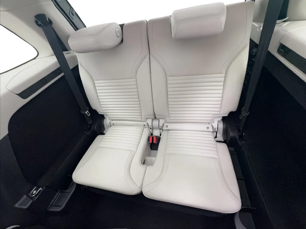 Land Rover Discovery photo 23