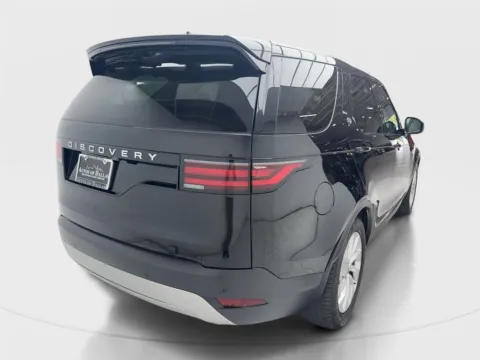 More photos of 2025 Land Rover Discovery S at Autos of Dallas - Plano, TX