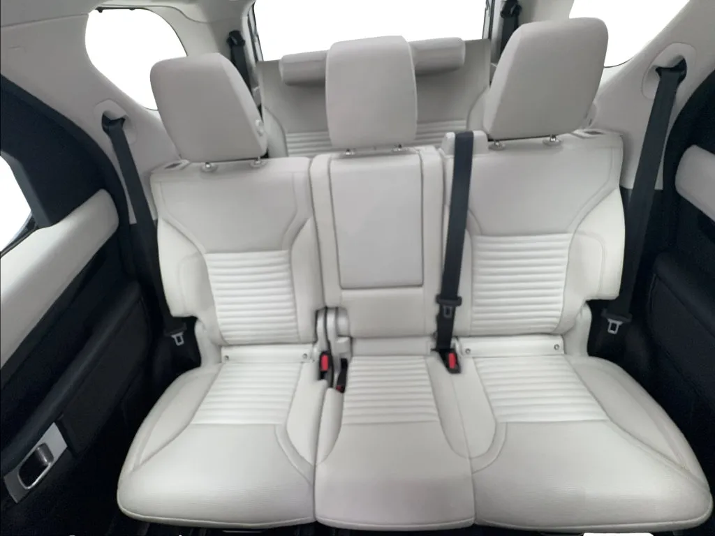 Land Rover Discovery photo 22