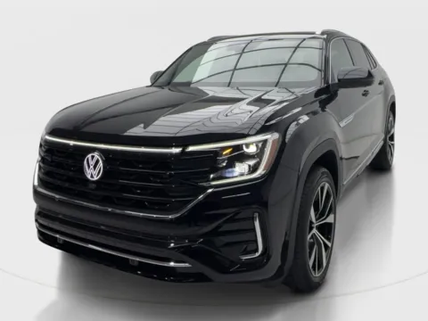 More photos of 2025 Volkswagen Atlas Cross Sport 2.0T SEL Premium R-Line at Autos of Dallas - Plano, TX