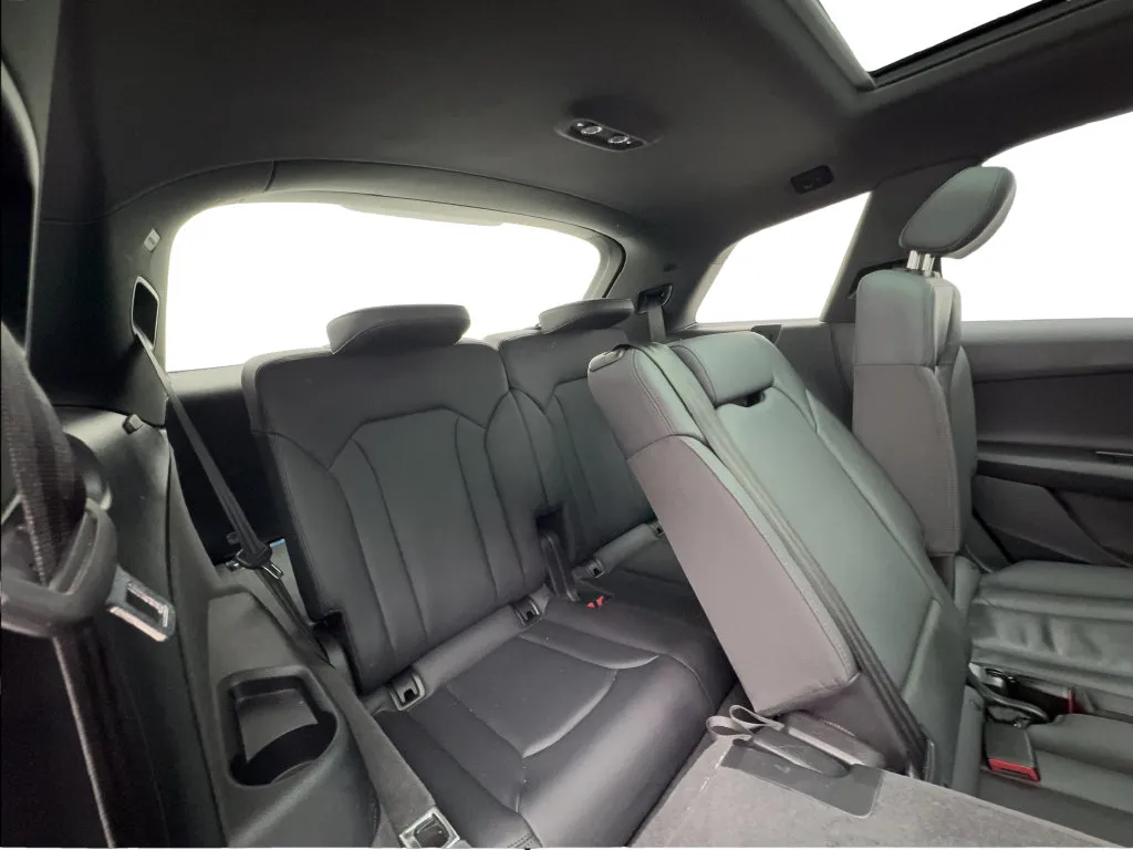 Audi Q7 photo 33