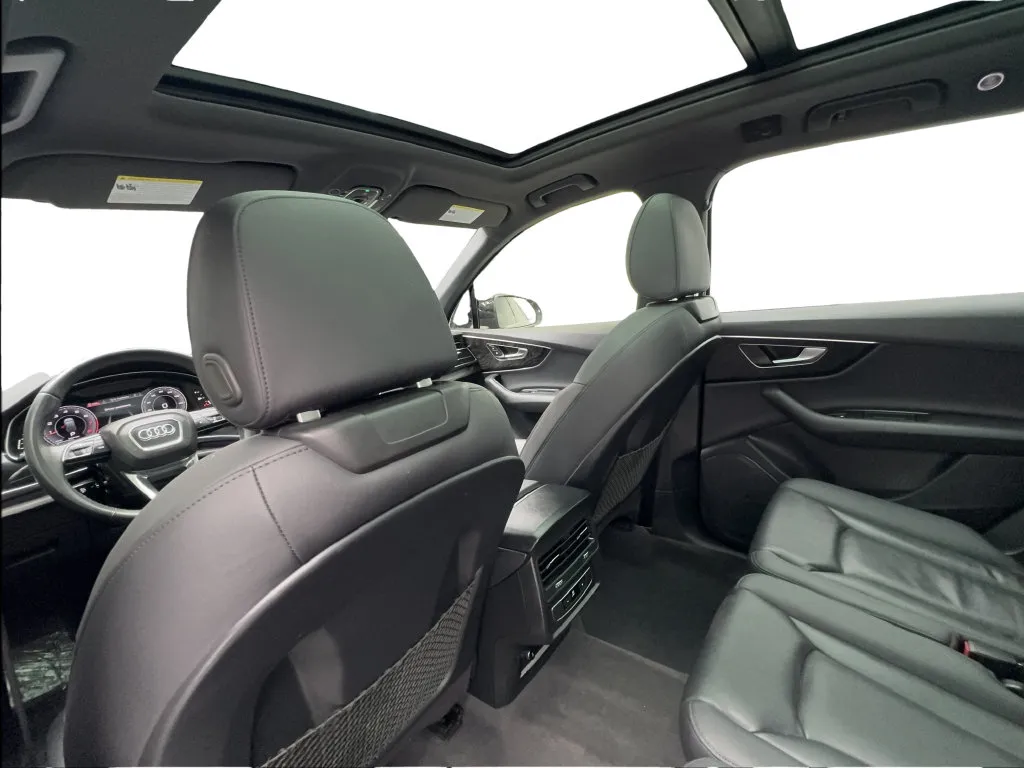 Audi Q7 photo 26