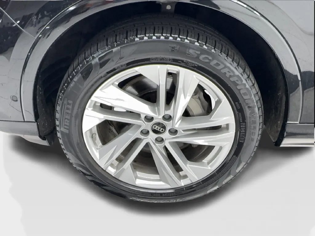 Audi Q7 photo 15