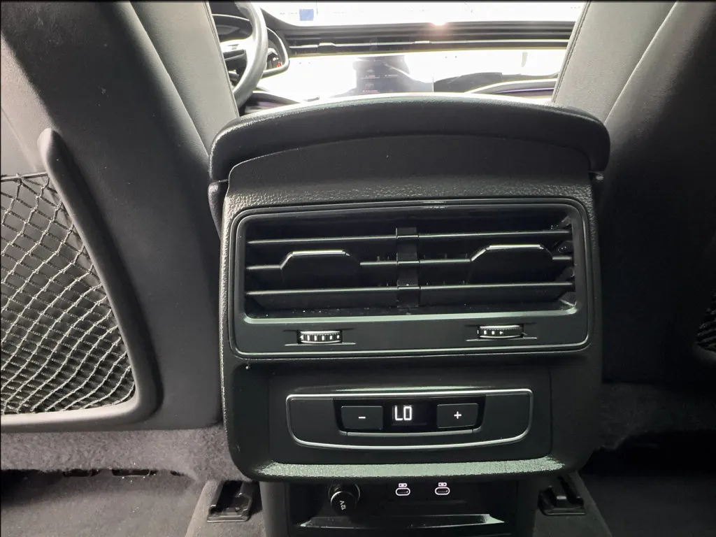 Audi Q7 photo 44