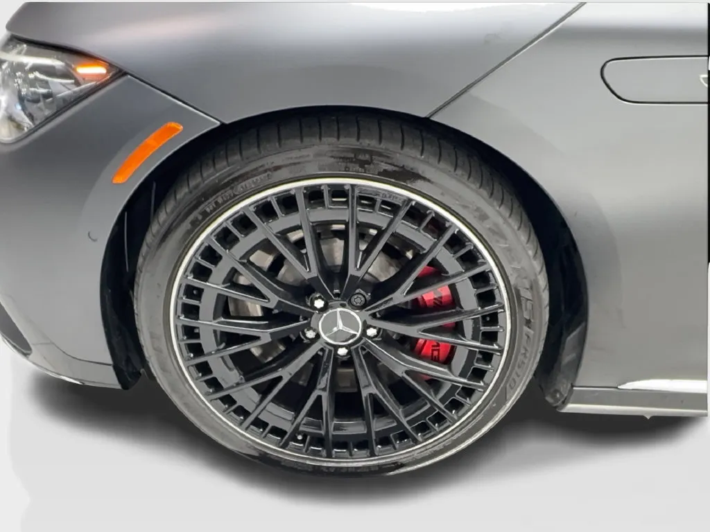 Mercedes-Benz EQE photo 15