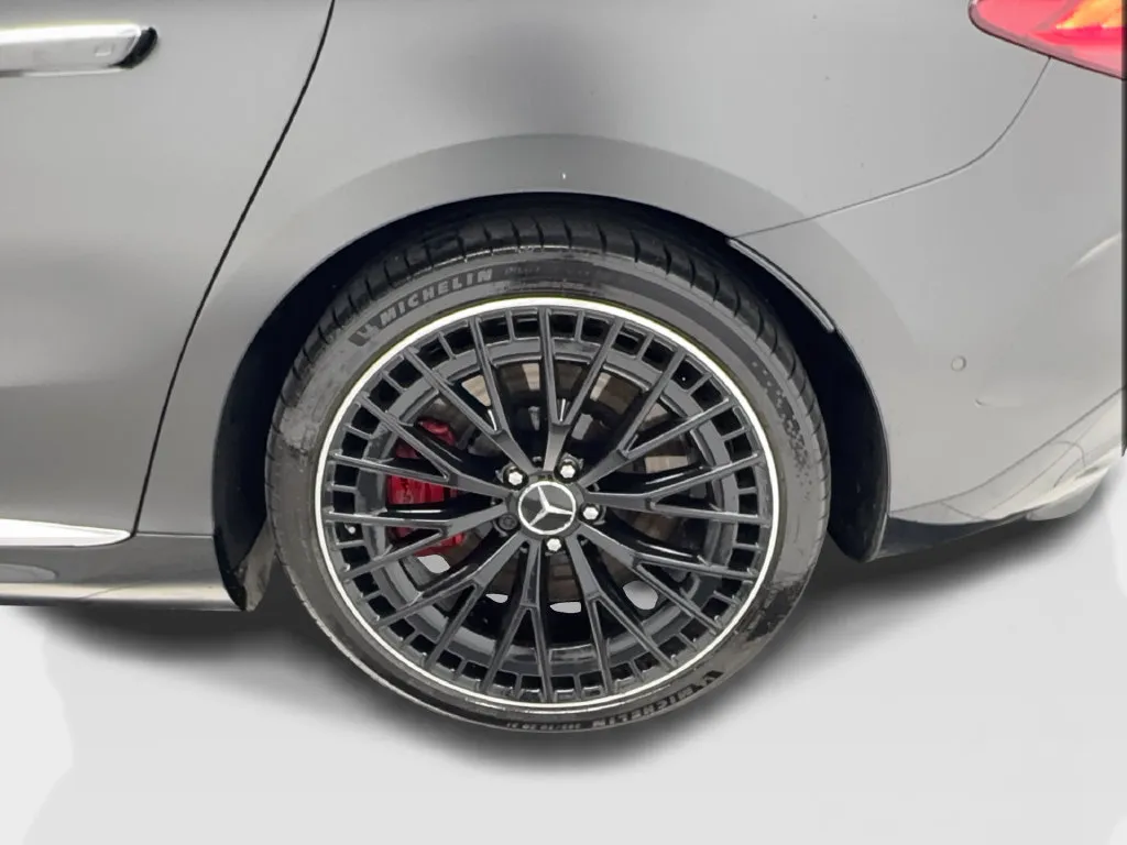Mercedes-Benz EQE photo 14