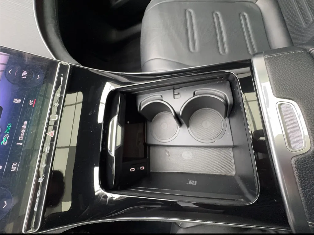 Mercedes-Benz EQE photo 46