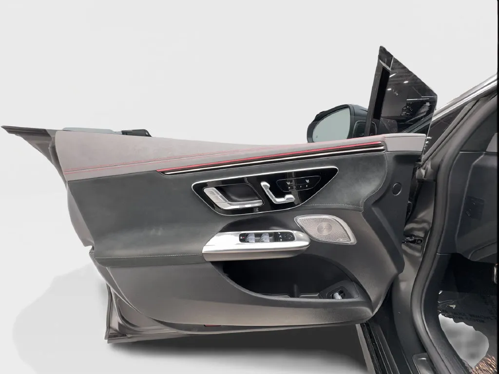 Mercedes-Benz EQE photo 25