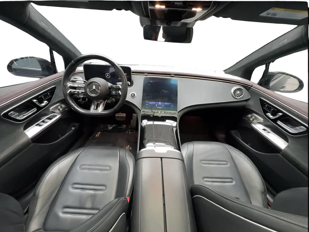 Mercedes-Benz EQE photo 40