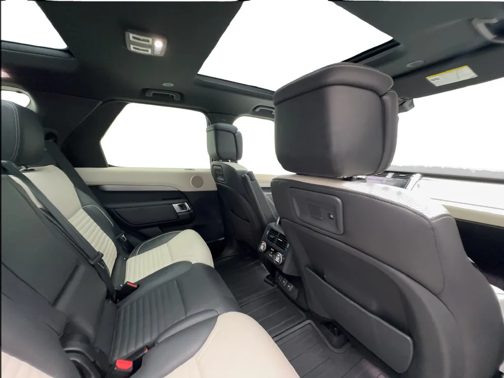 Land Rover Discovery photo 30