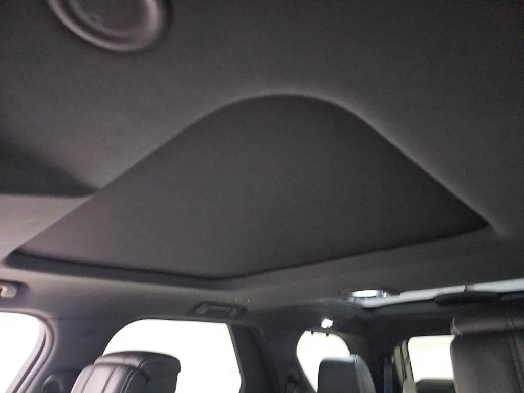 2023 Land Rover Discovery HSE R Dynamic - Photo 8