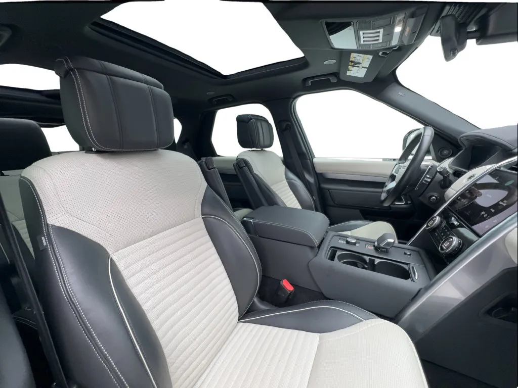 Land Rover Discovery photo 35