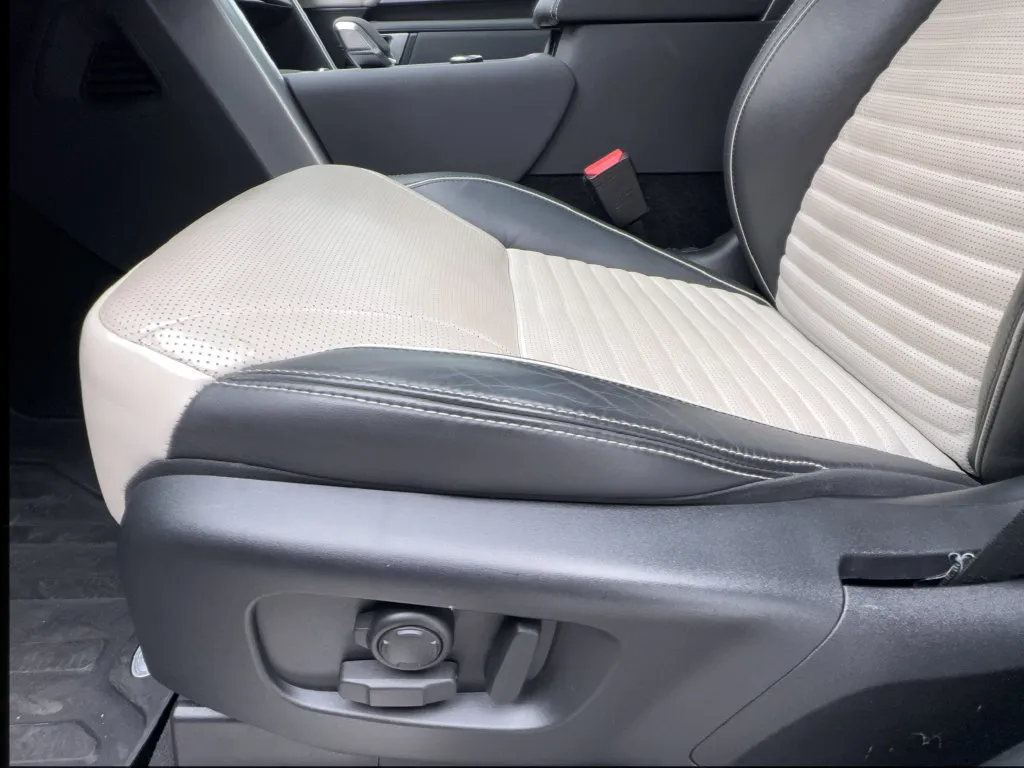 Land Rover Discovery photo 22