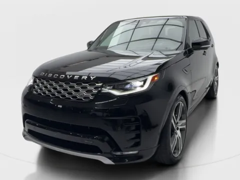 More photos of 2023 Land Rover Discovery Metropolitan Edition at Autos of Dallas - Plano, TX