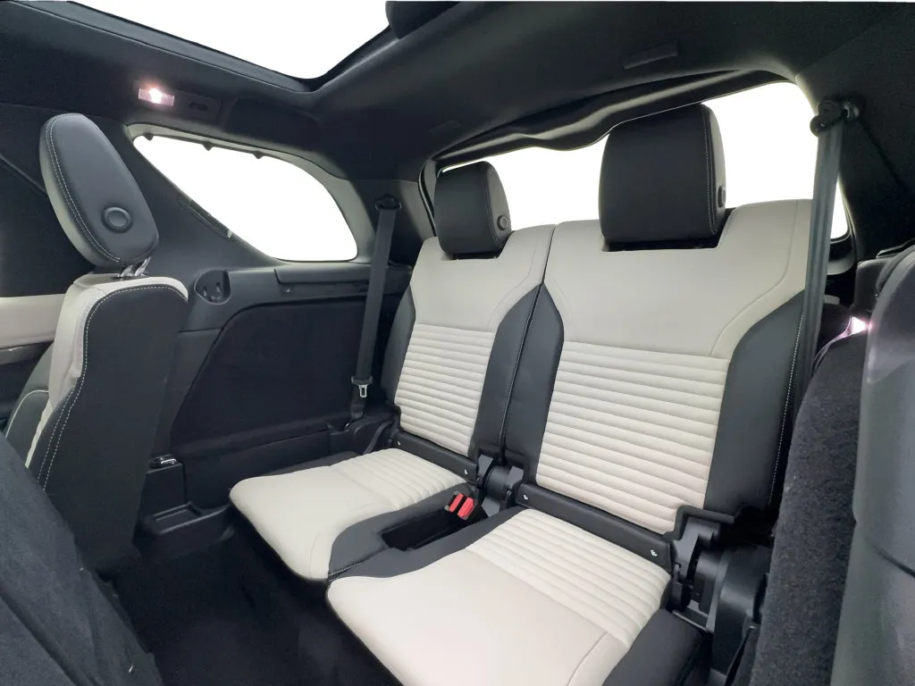 Land Rover Discovery photo 28
