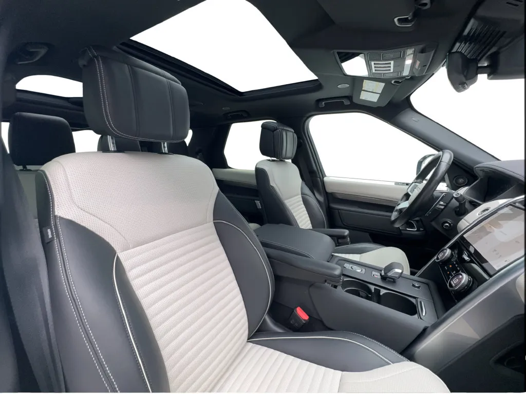 Land Rover Discovery photo 35