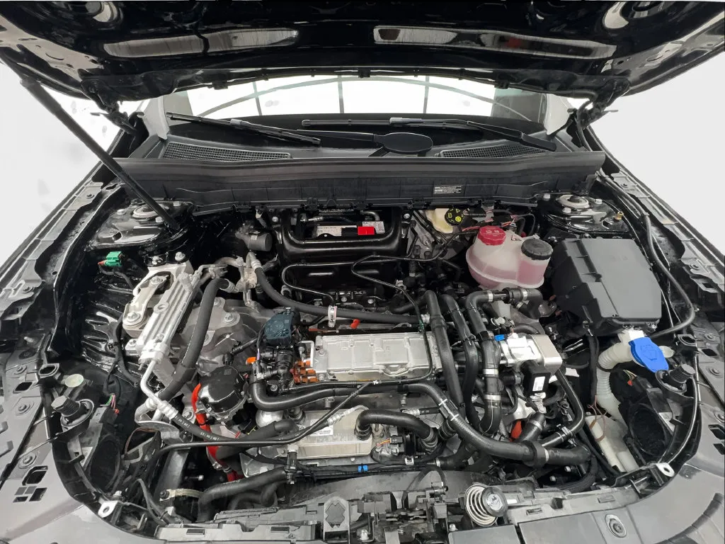 Mercedes-Benz EQB photo 20