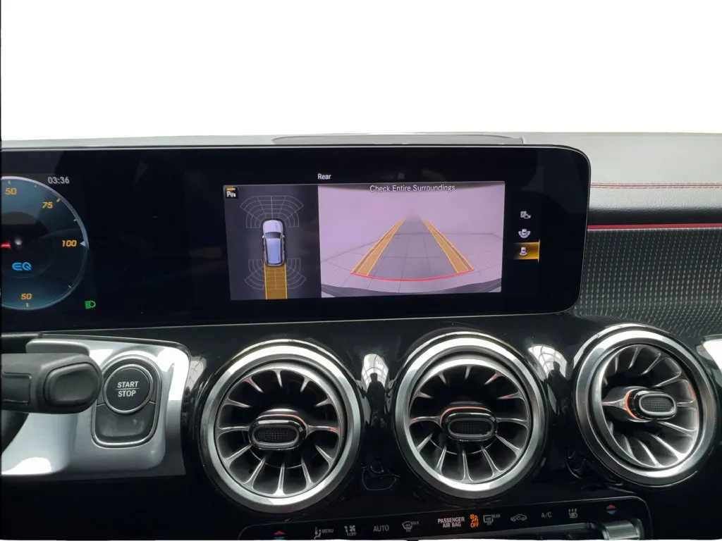 Mercedes-Benz EQB photo 51