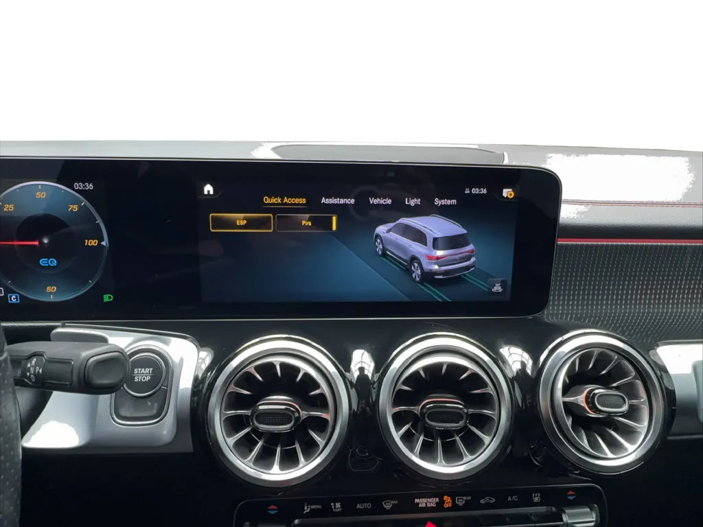 Mercedes-Benz EQB photo 49