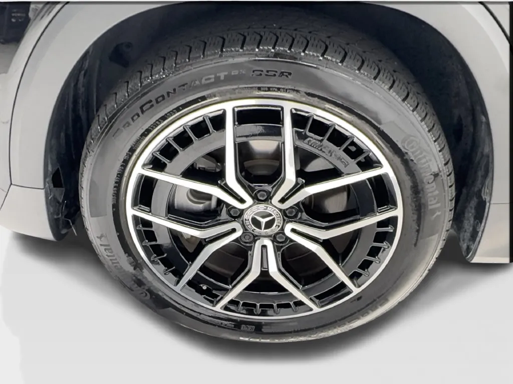 Mercedes-Benz EQB photo 15