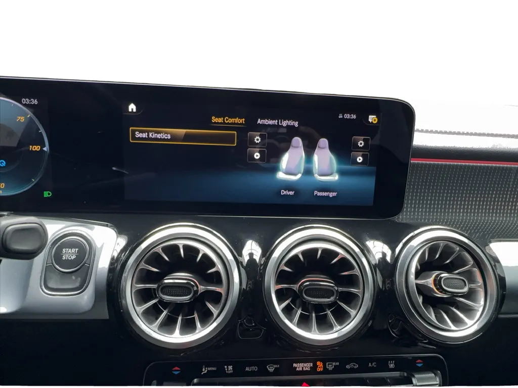 Mercedes-Benz EQB photo 48