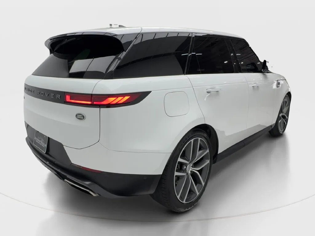 Land Rover Range Rover Sport photo 8
