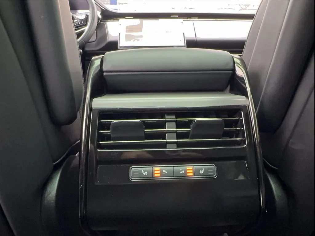 Land Rover Range Rover Sport photo 40