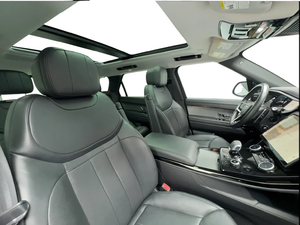 Land Rover Range Rover Sport photo 32