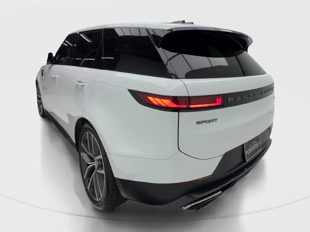 Land Rover Range Rover Sport photo 11