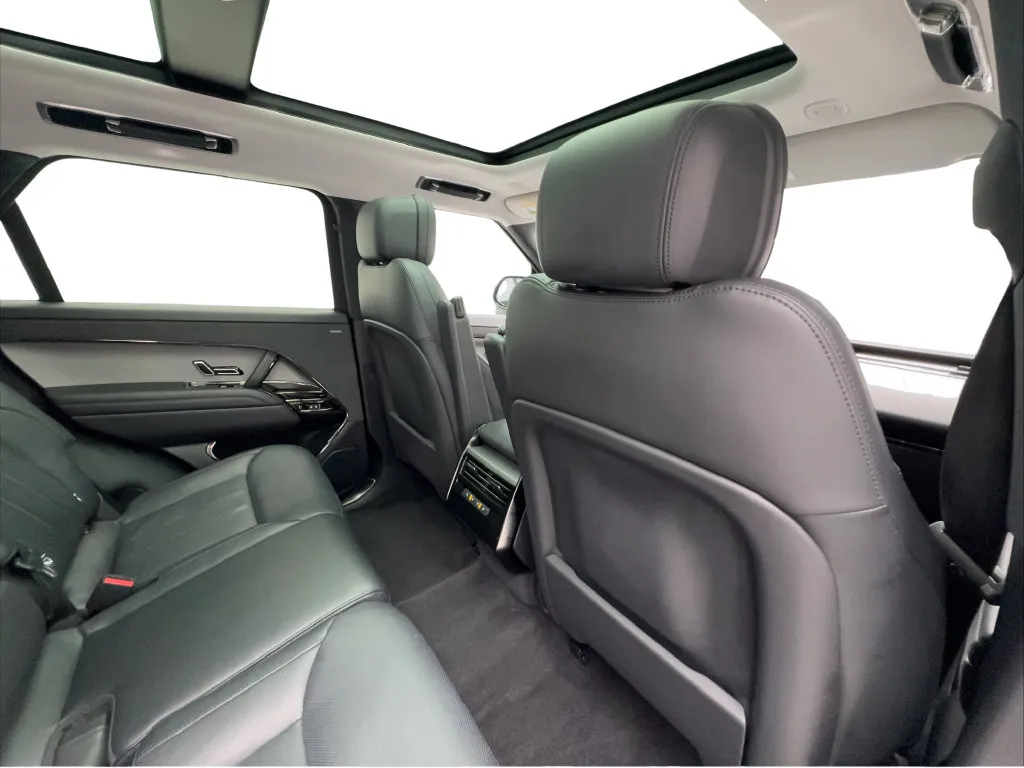 Land Rover Range Rover Sport photo 29