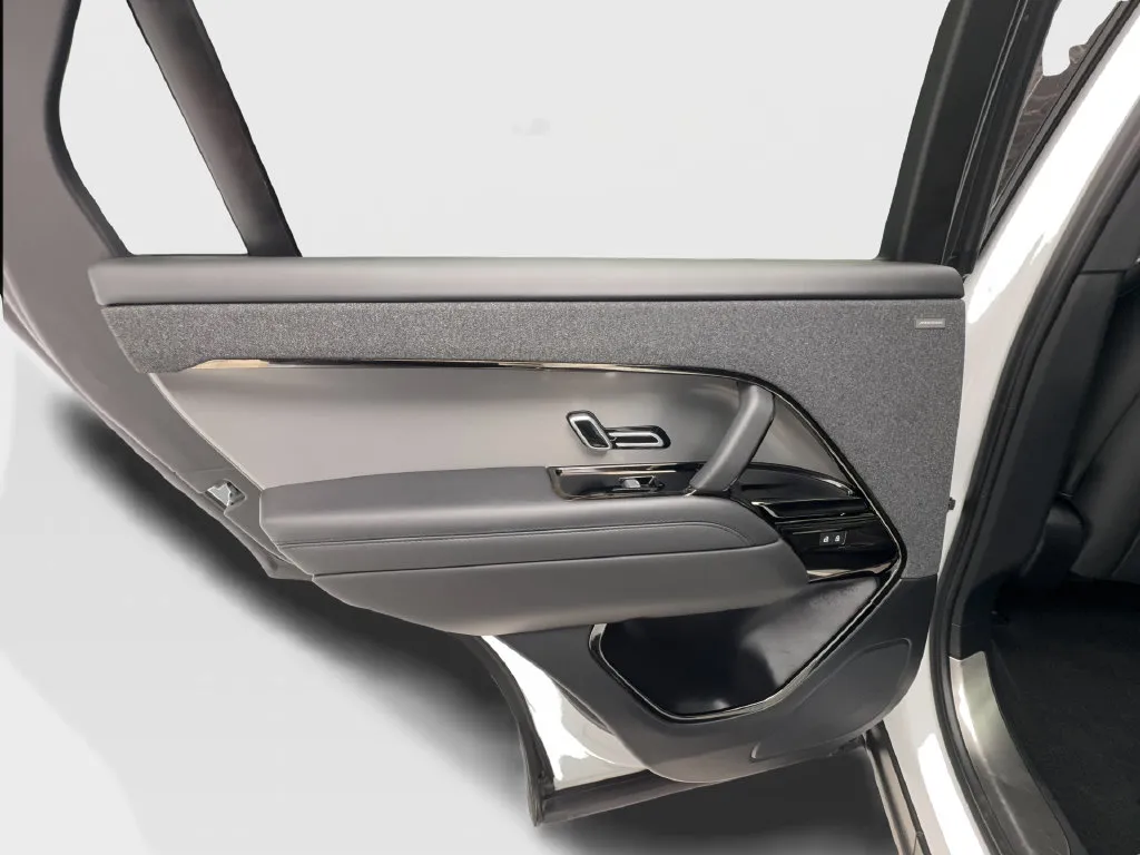 Land Rover Range Rover Sport photo 27