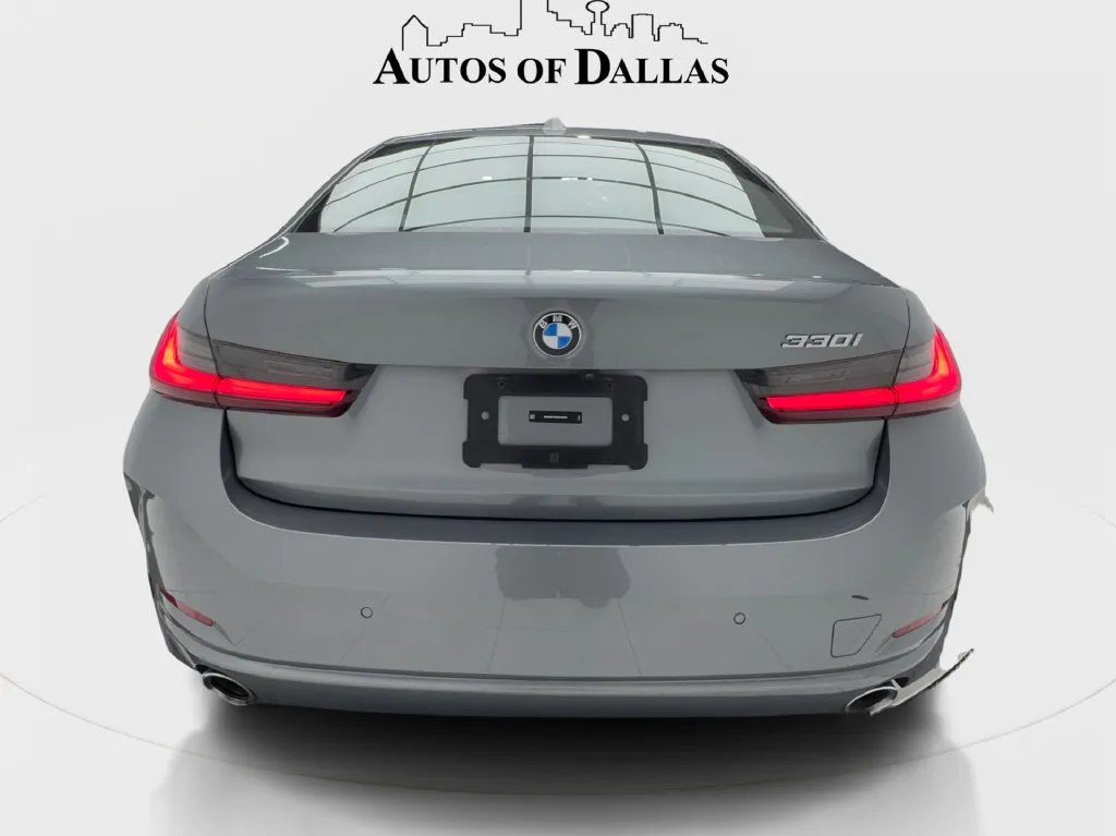 BMW 3 Series photo 10