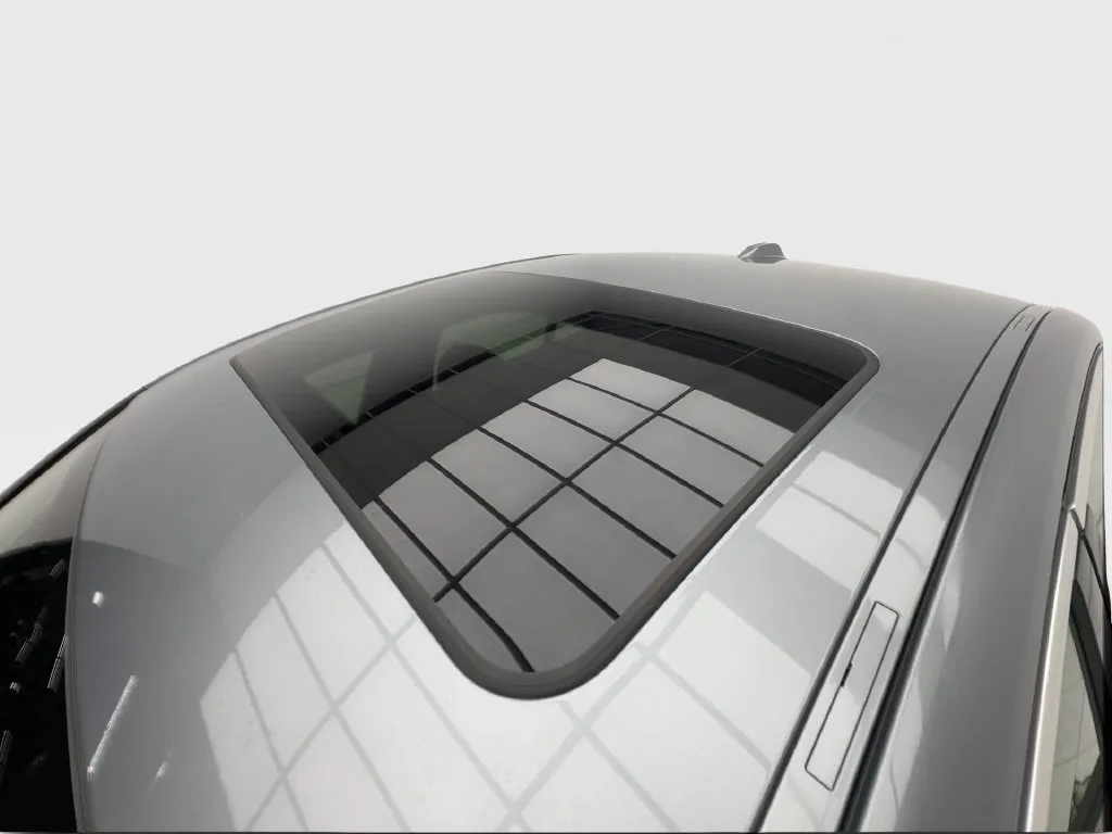 BMW 3 Series photo 12