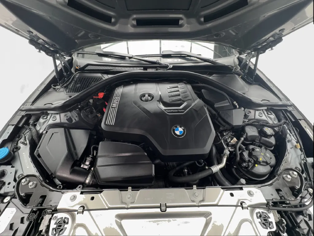 BMW 3 Series photo 20